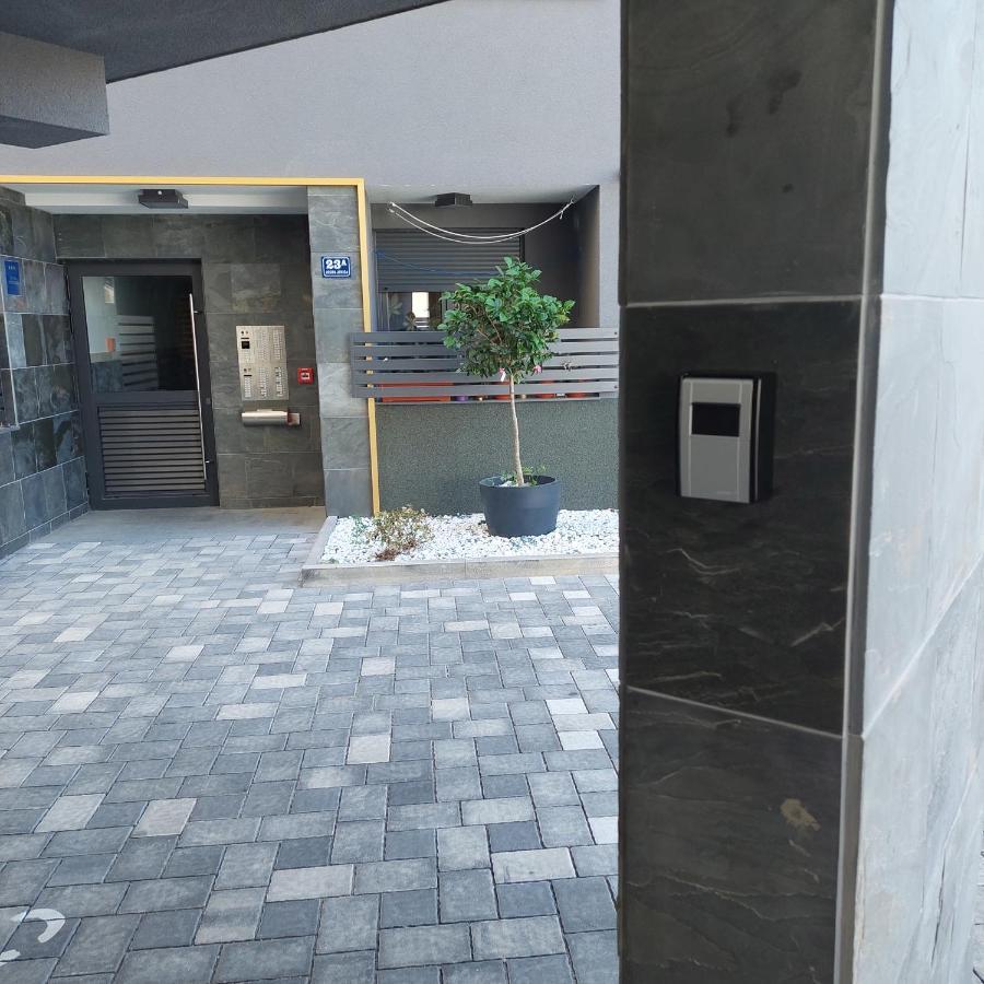 Apartment Paola With Free Private Parking Place Split Buitenkant foto