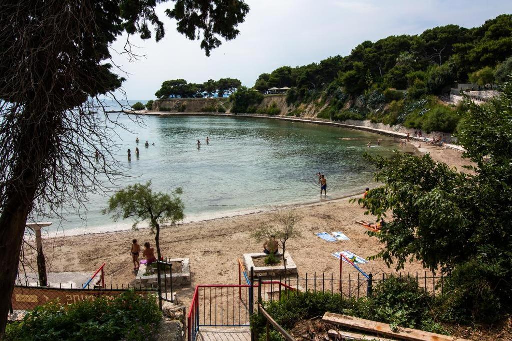 Apartment Paola With Free Private Parking Place Split Buitenkant foto