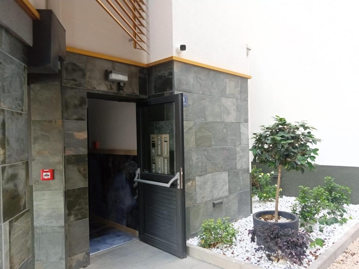 Apartment Paola With Free Private Parking Place Split Buitenkant foto