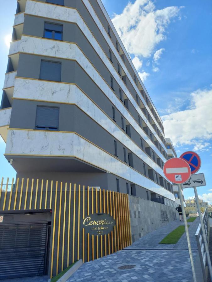 Apartment Paola With Free Private Parking Place Split Buitenkant foto