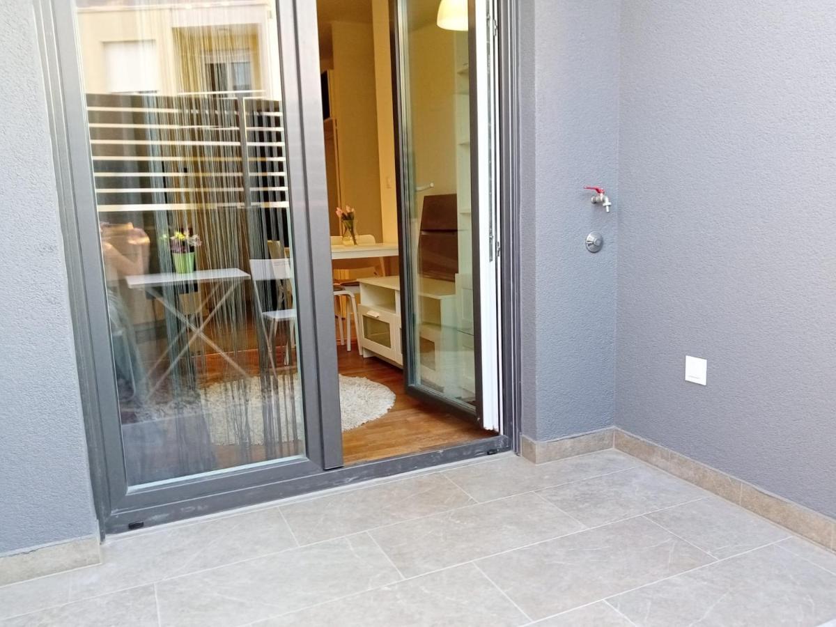 Apartment Paola With Free Private Parking Place Split Buitenkant foto